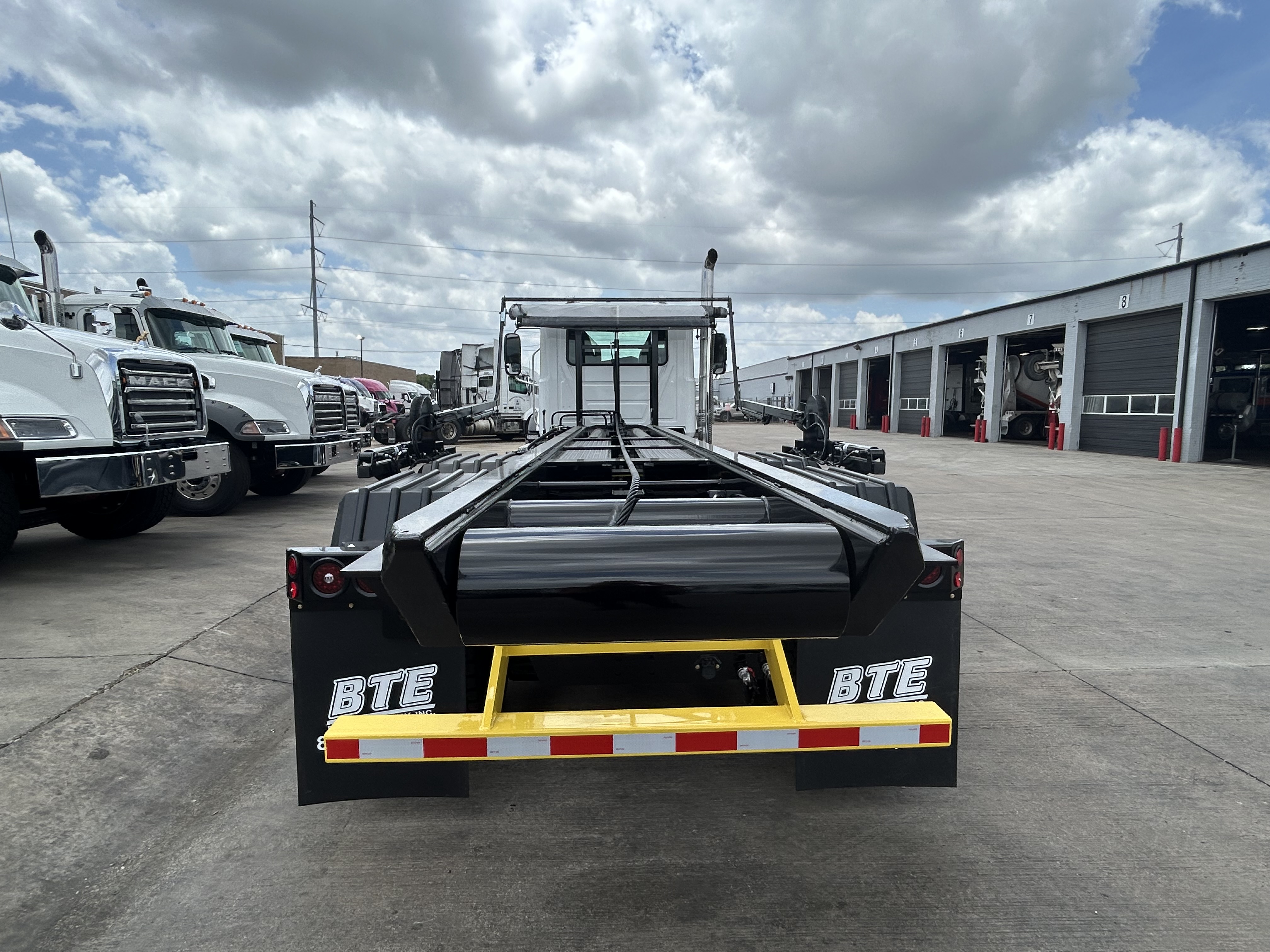 2027 Mack Granite in Amarillo, TX — photo 5