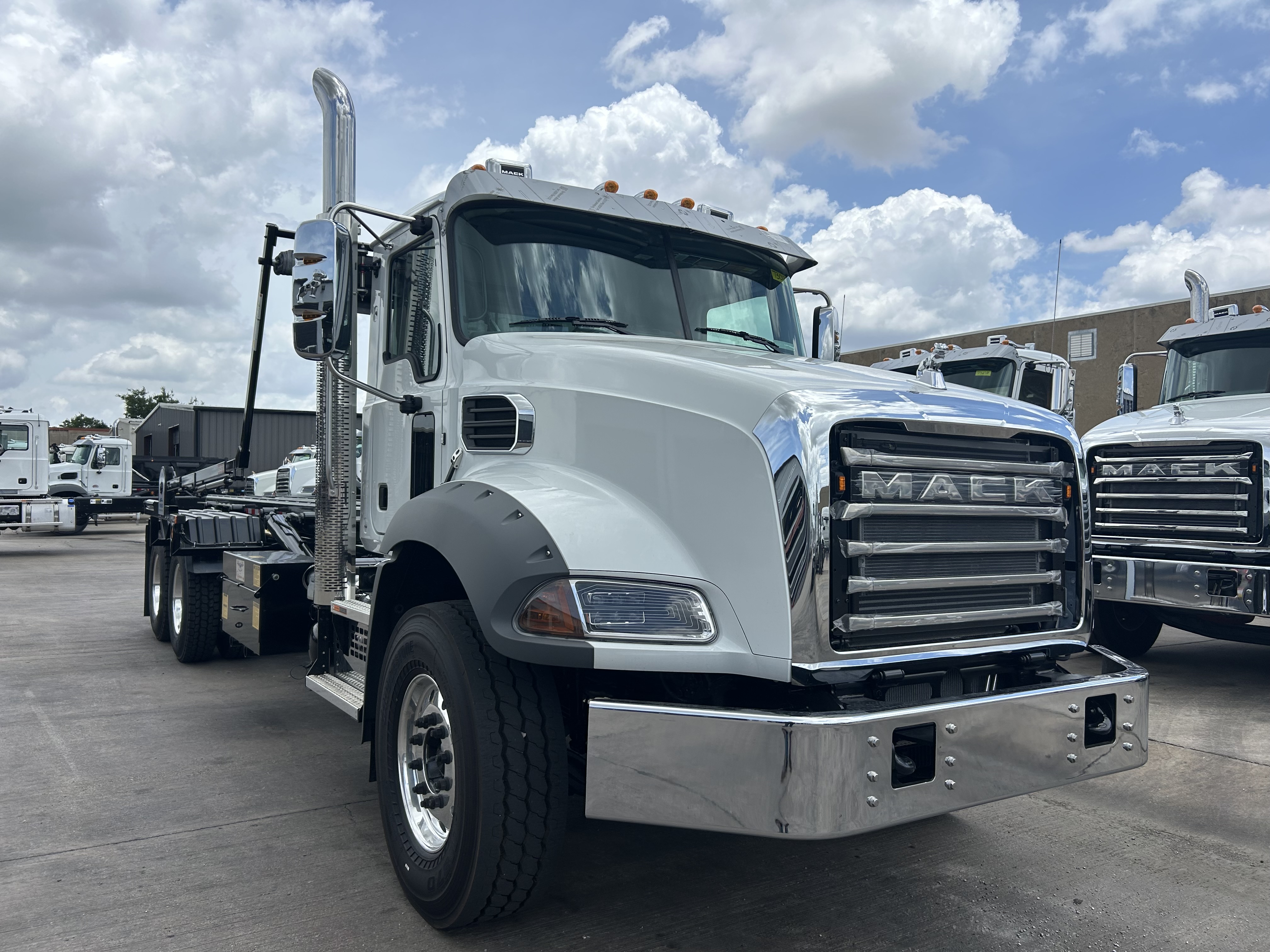2027 Mack Granite in Amarillo, TX — photo 3