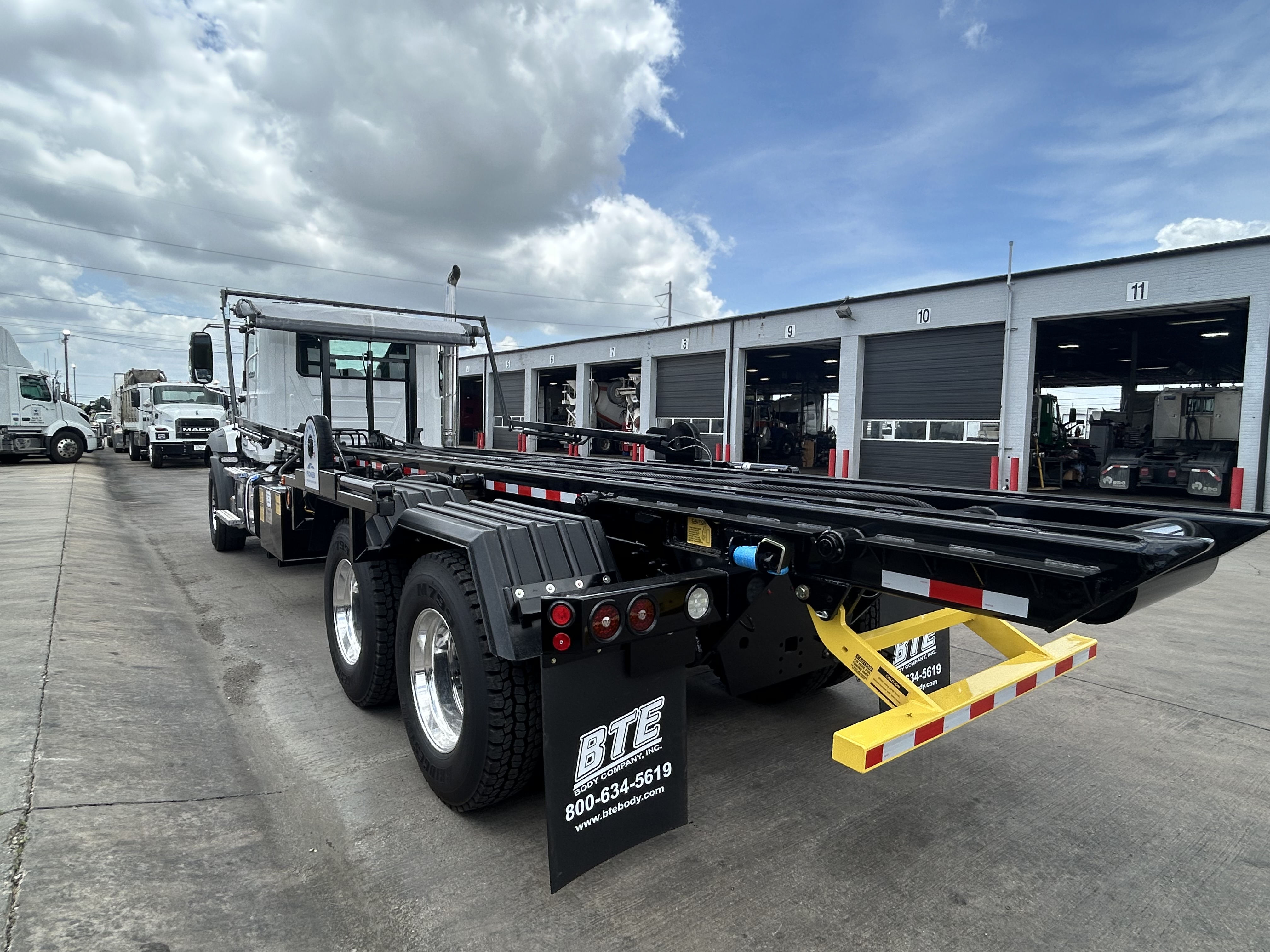 2027 Mack Granite in Amarillo, TX — photo 4