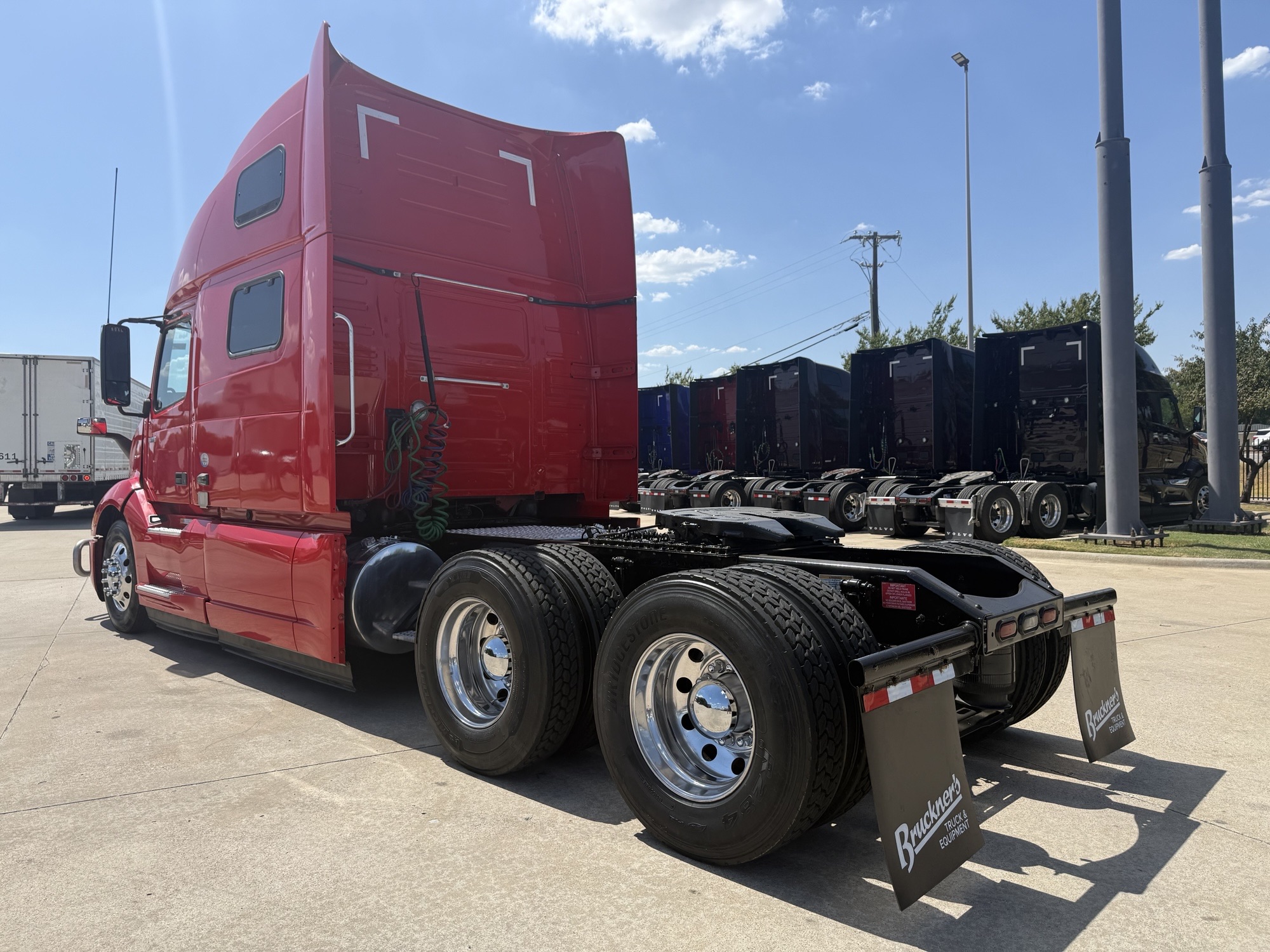 2024 Volvo VNL 860 in TX — photo 3