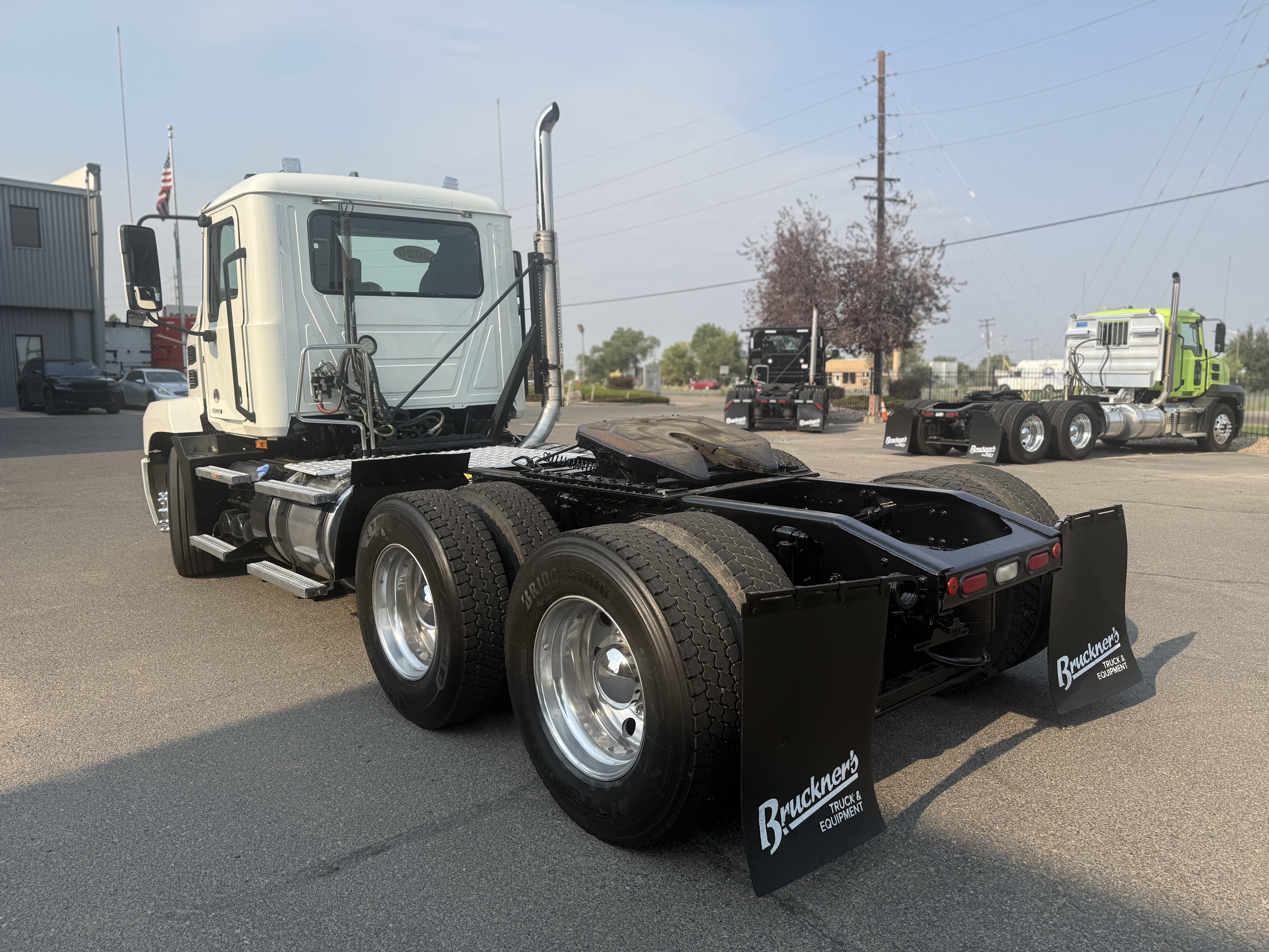2020 Mack Anthem in CO — photo 4