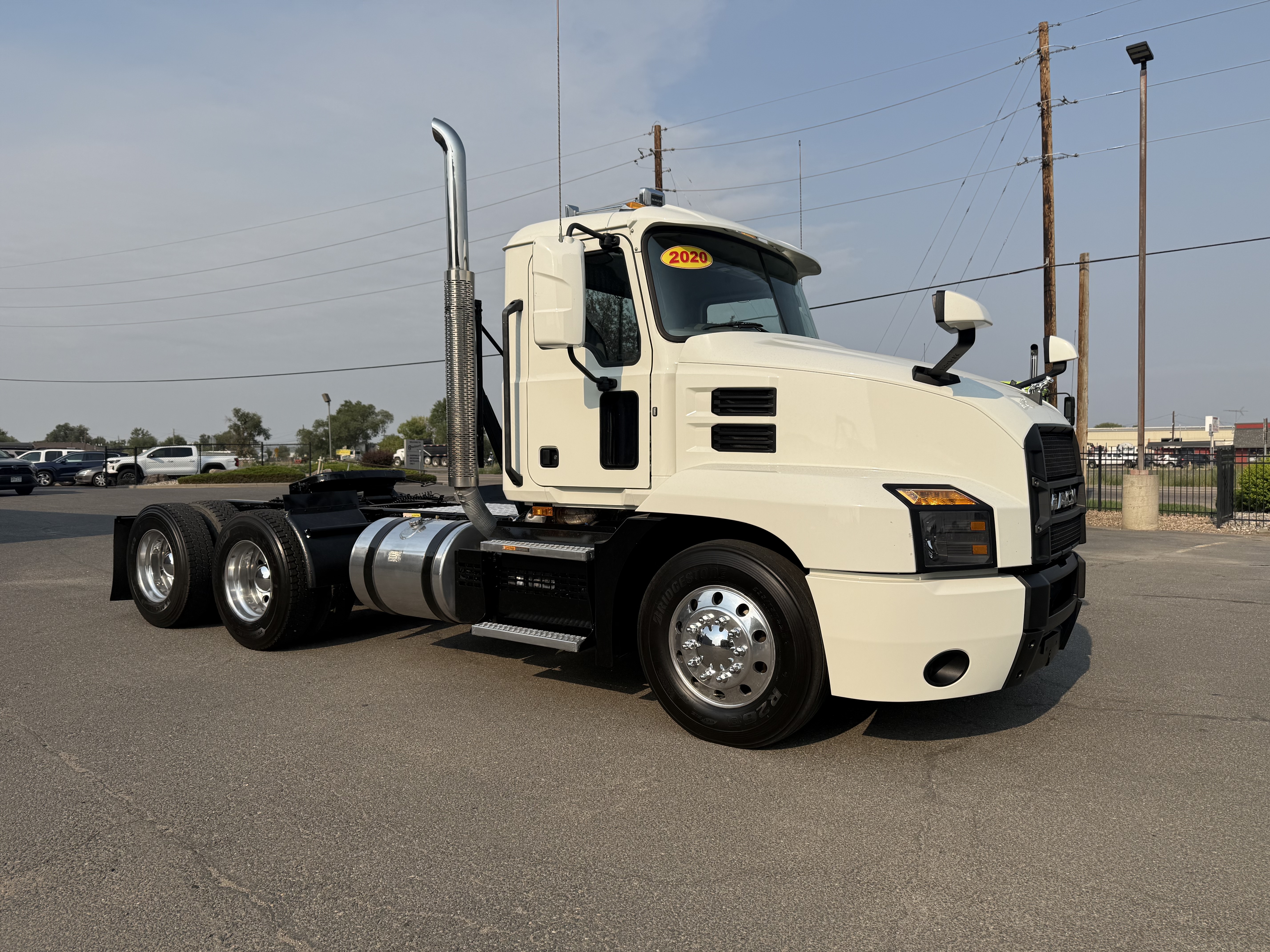 2020 Mack Anthem in CO — photo 8