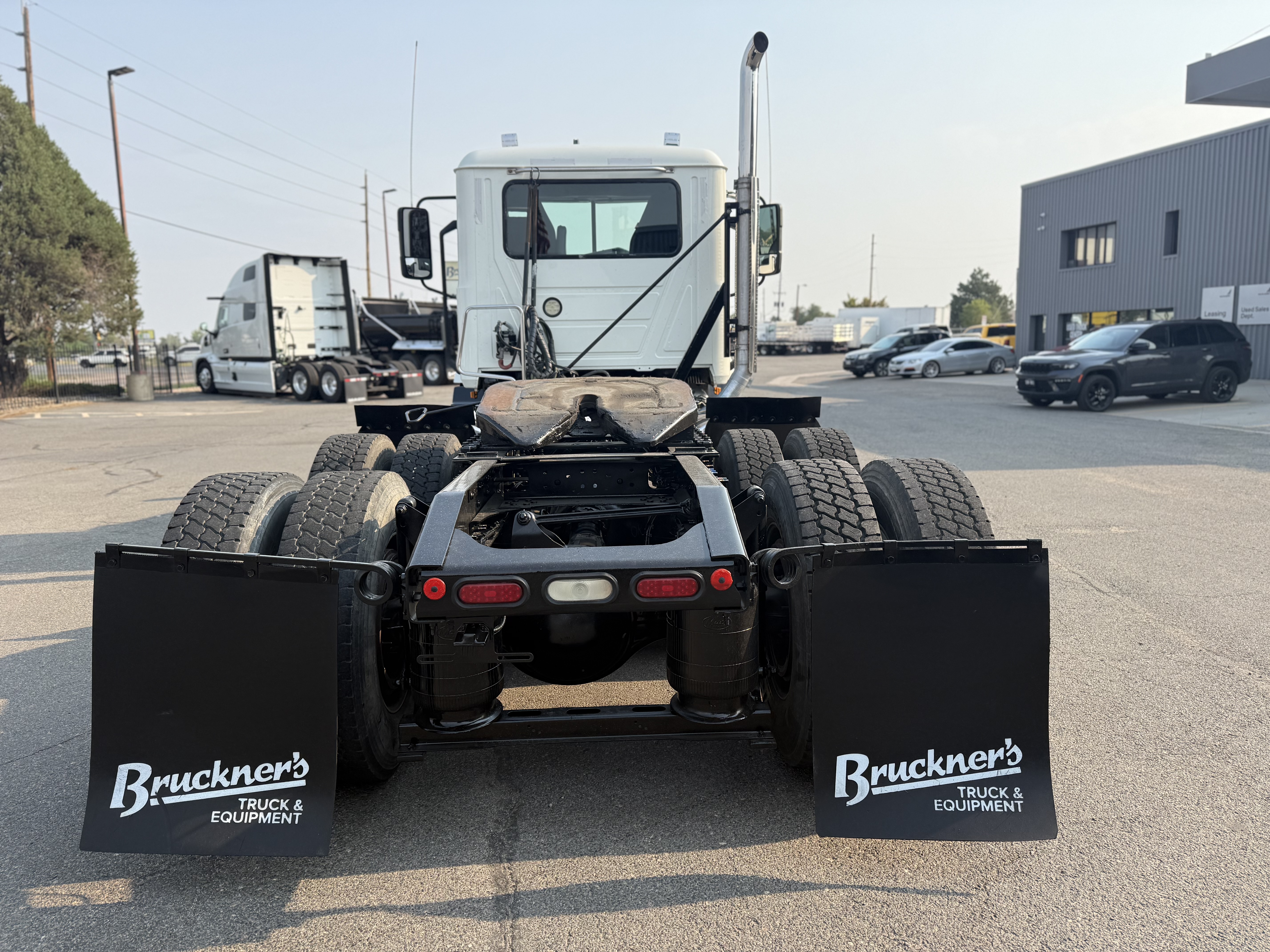 2020 Mack Anthem in CO — photo 5