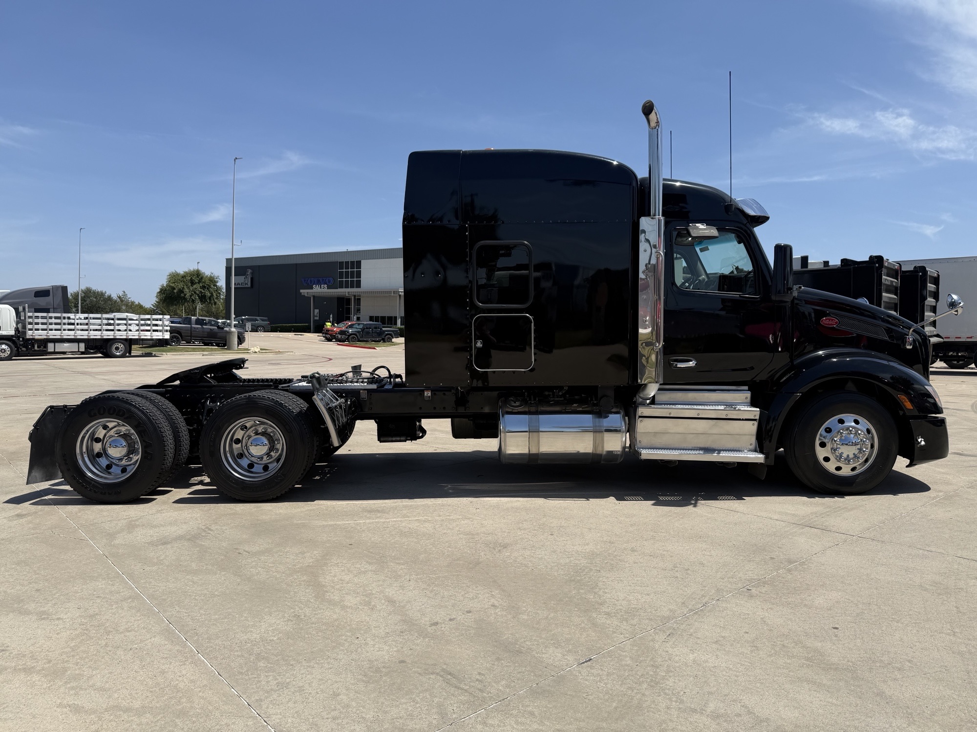 2023 Peterbilt 579 in TX — photo 4