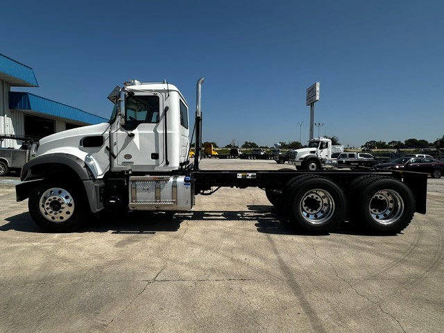2027 Mack Granite in San Antonio, TX — photo 5