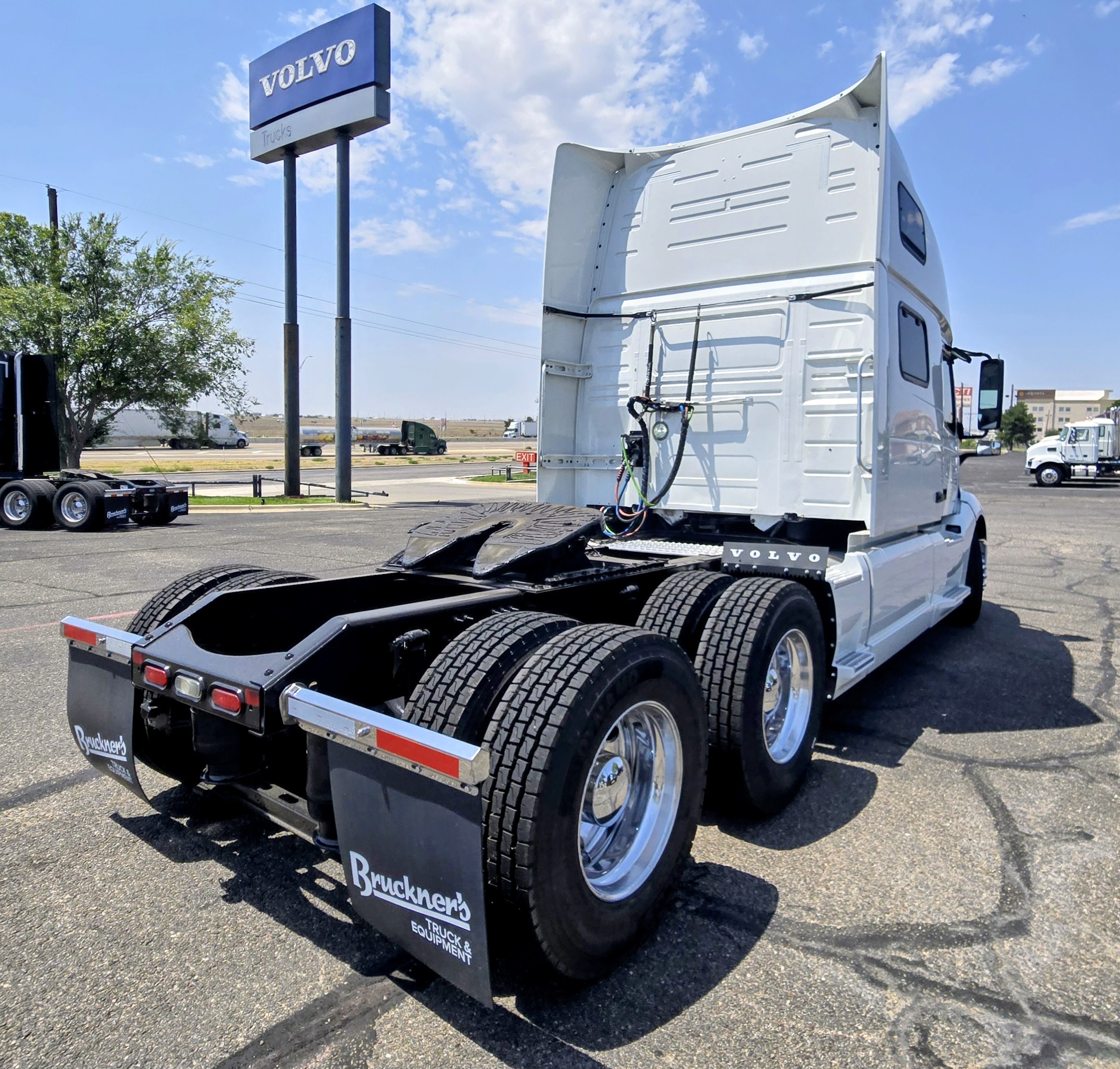 2022 Volvo VNL 860 in Amarillo, TX — photo 6