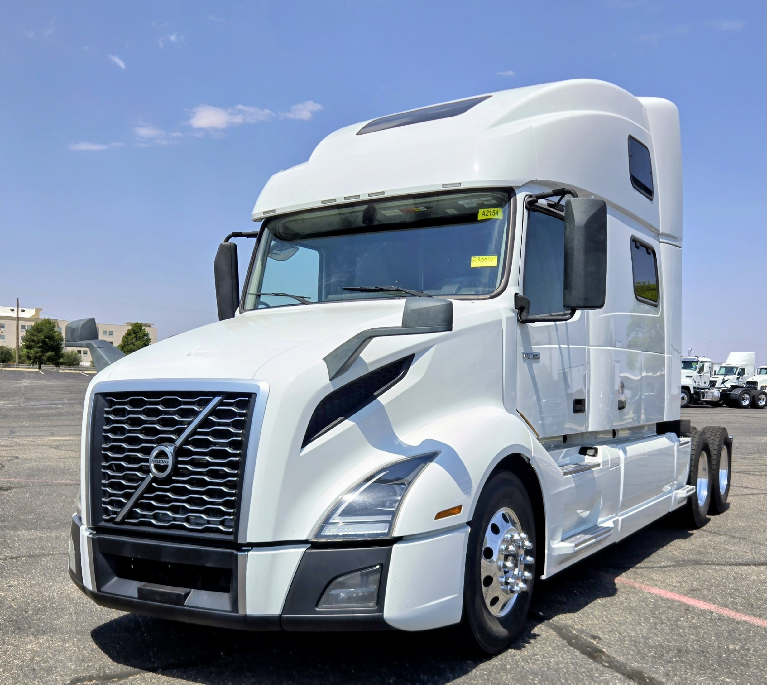 2022 Volvo VNL 860 in Amarillo, TX