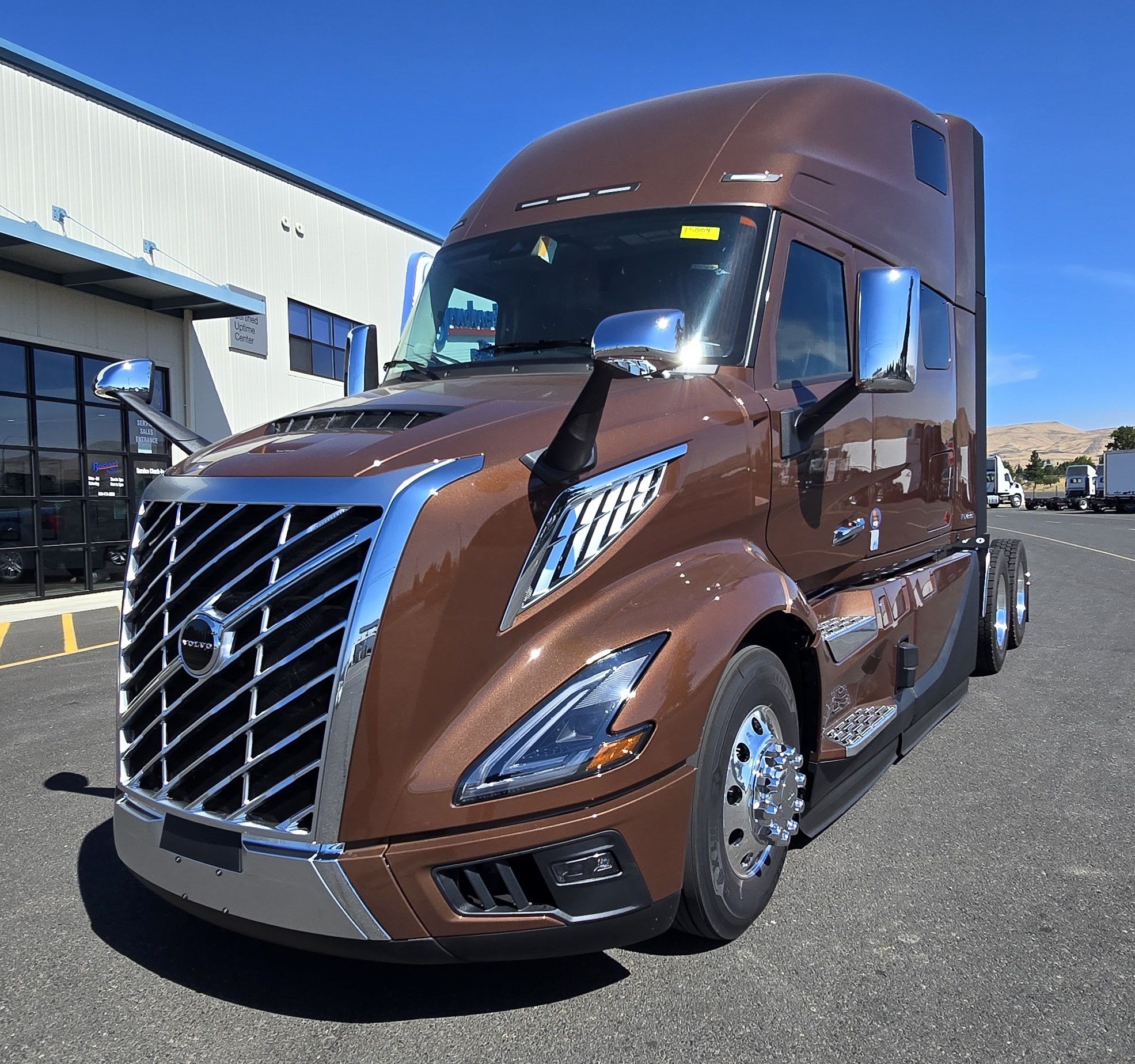 2027 Volvo VNL 860 in Yakima, WA