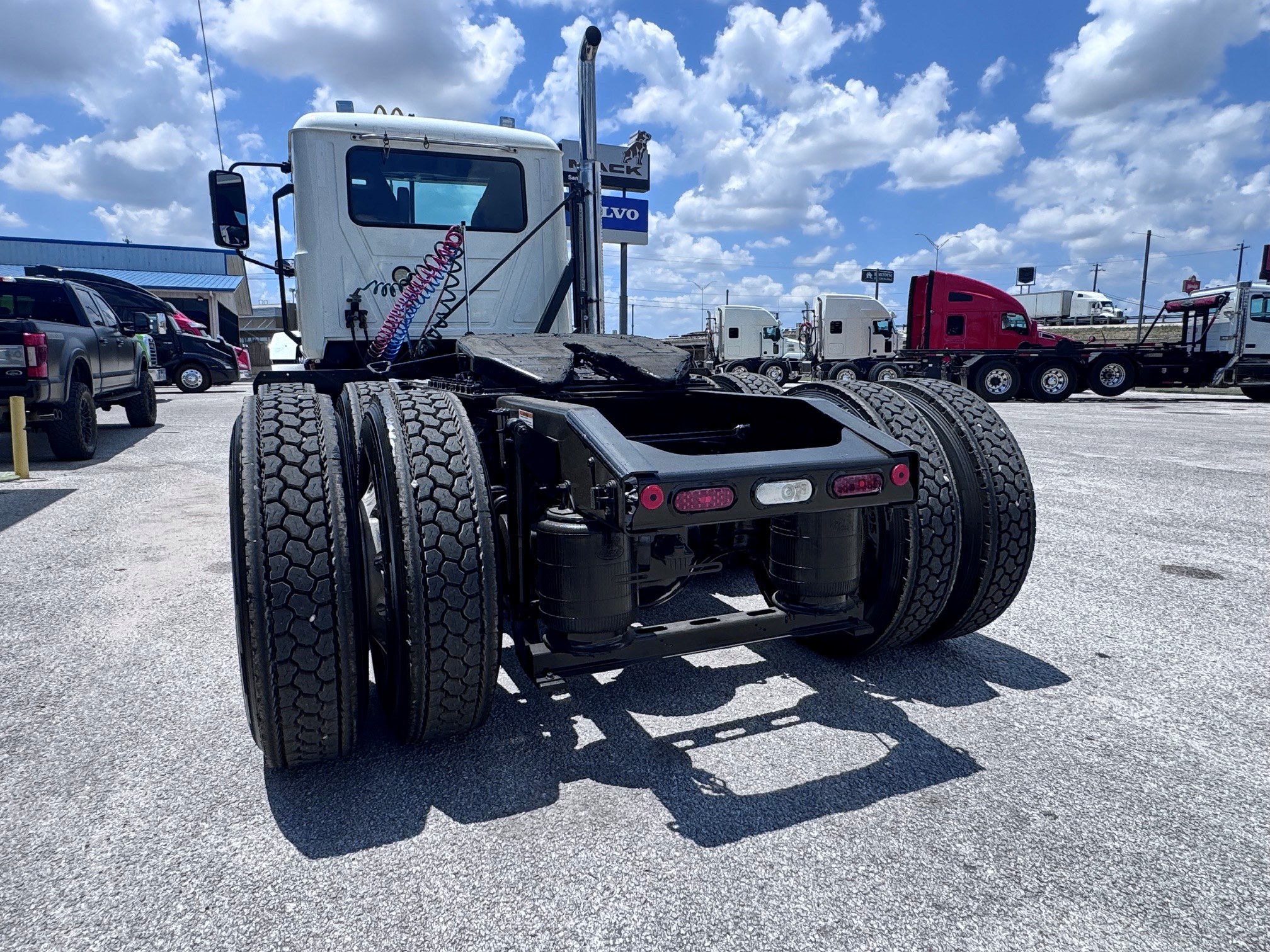 2020 Mack Anthem in San Antonio, TX — photo 7