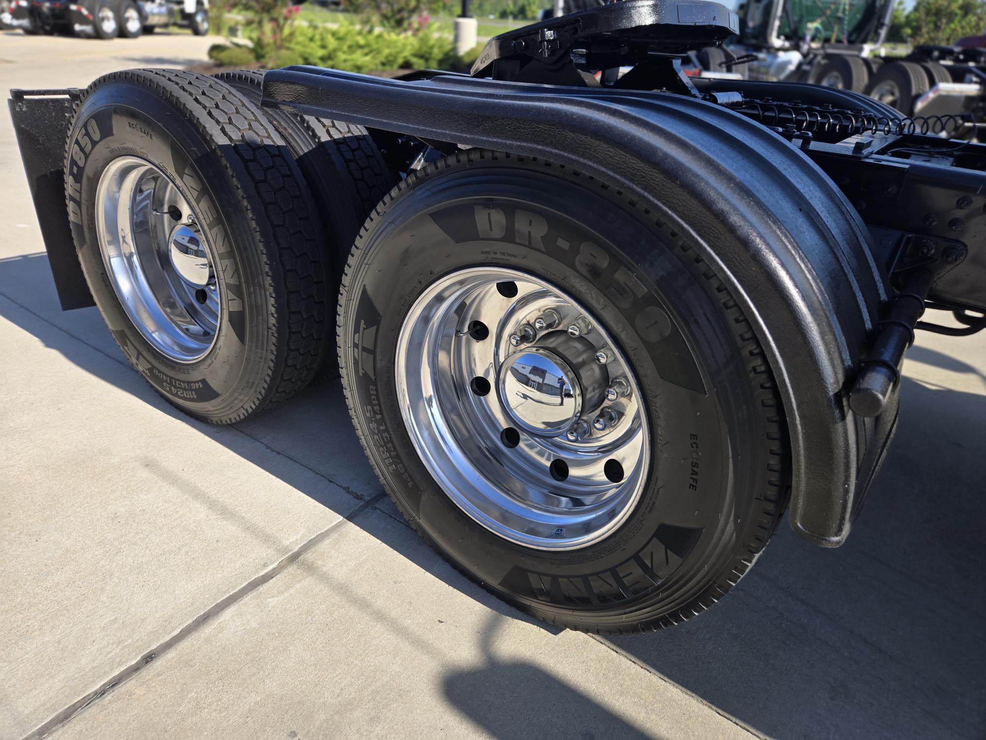 2020 Mack Pinnacle in Monroe, LA — photo 8