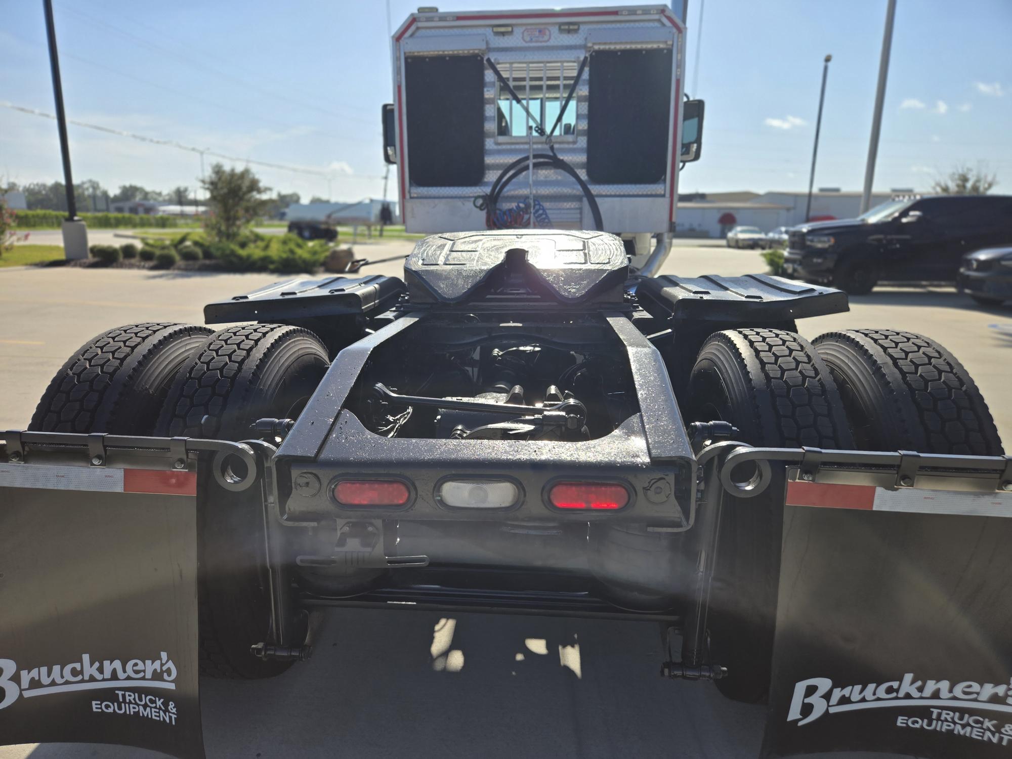 2020 Mack Pinnacle in Monroe, LA — photo 5