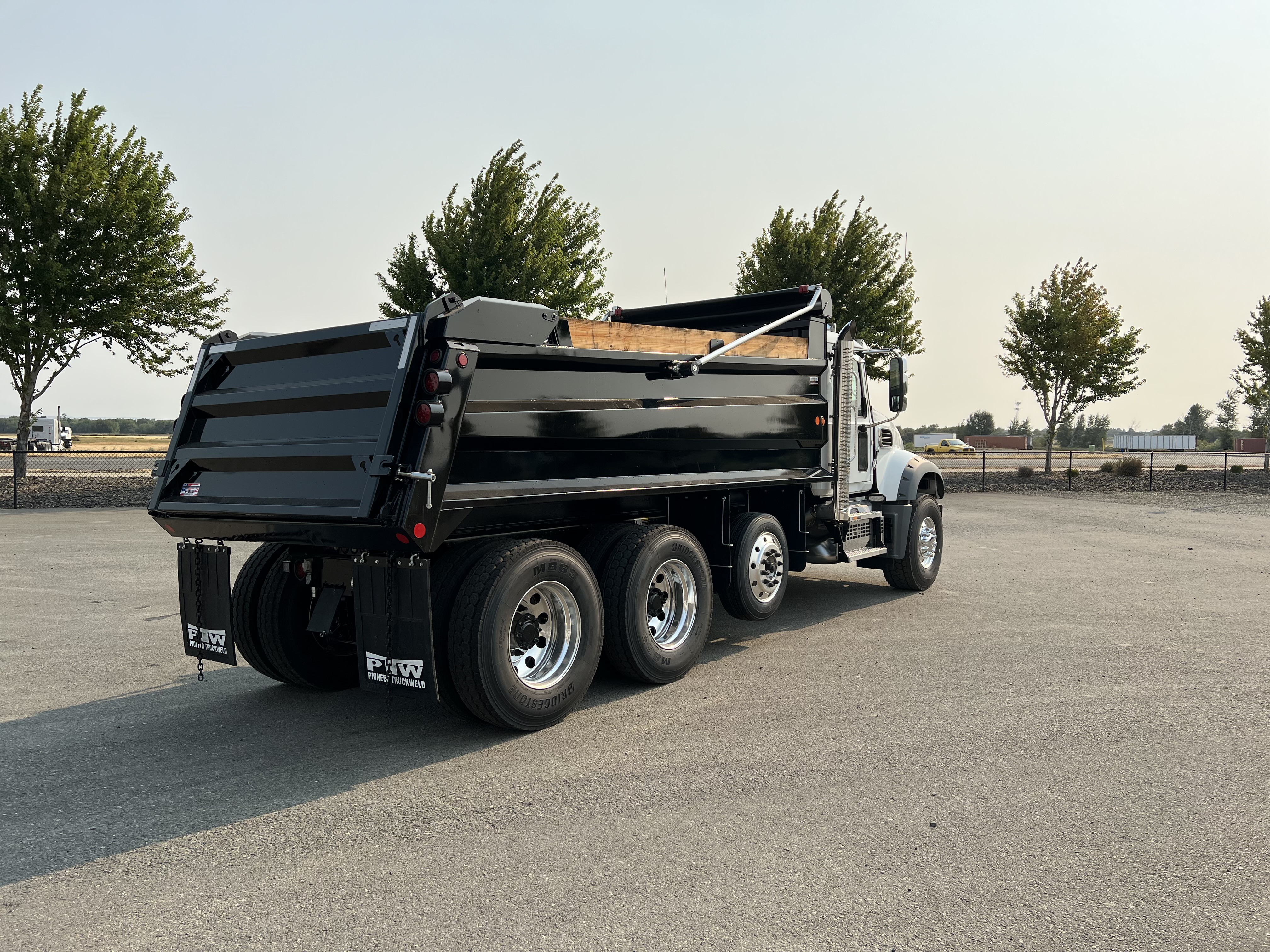 2027 Mack Granite in Yakima, WA — photo 5