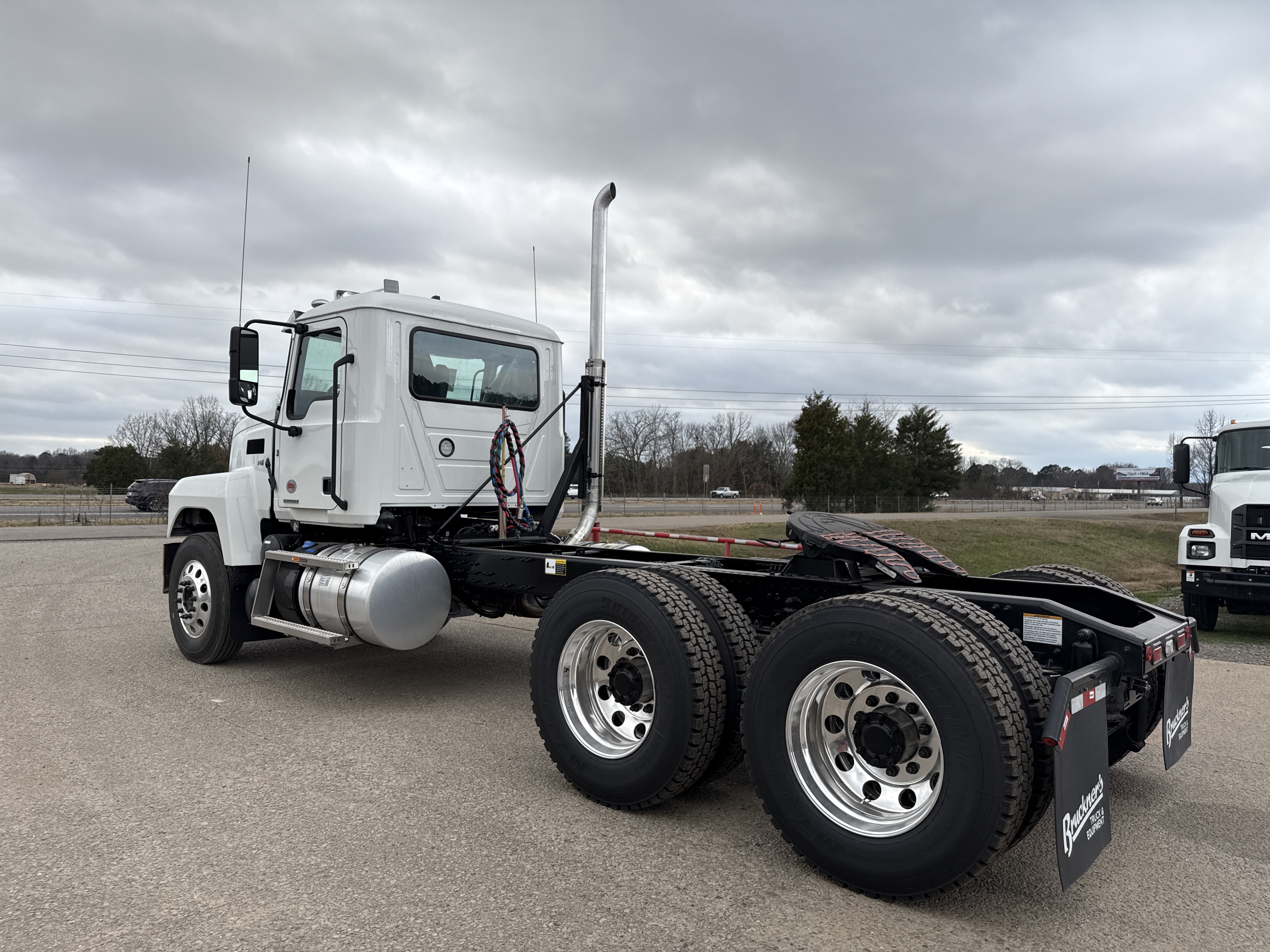 2026 Mack Pinnacle in Pottsville, PA — photo 8