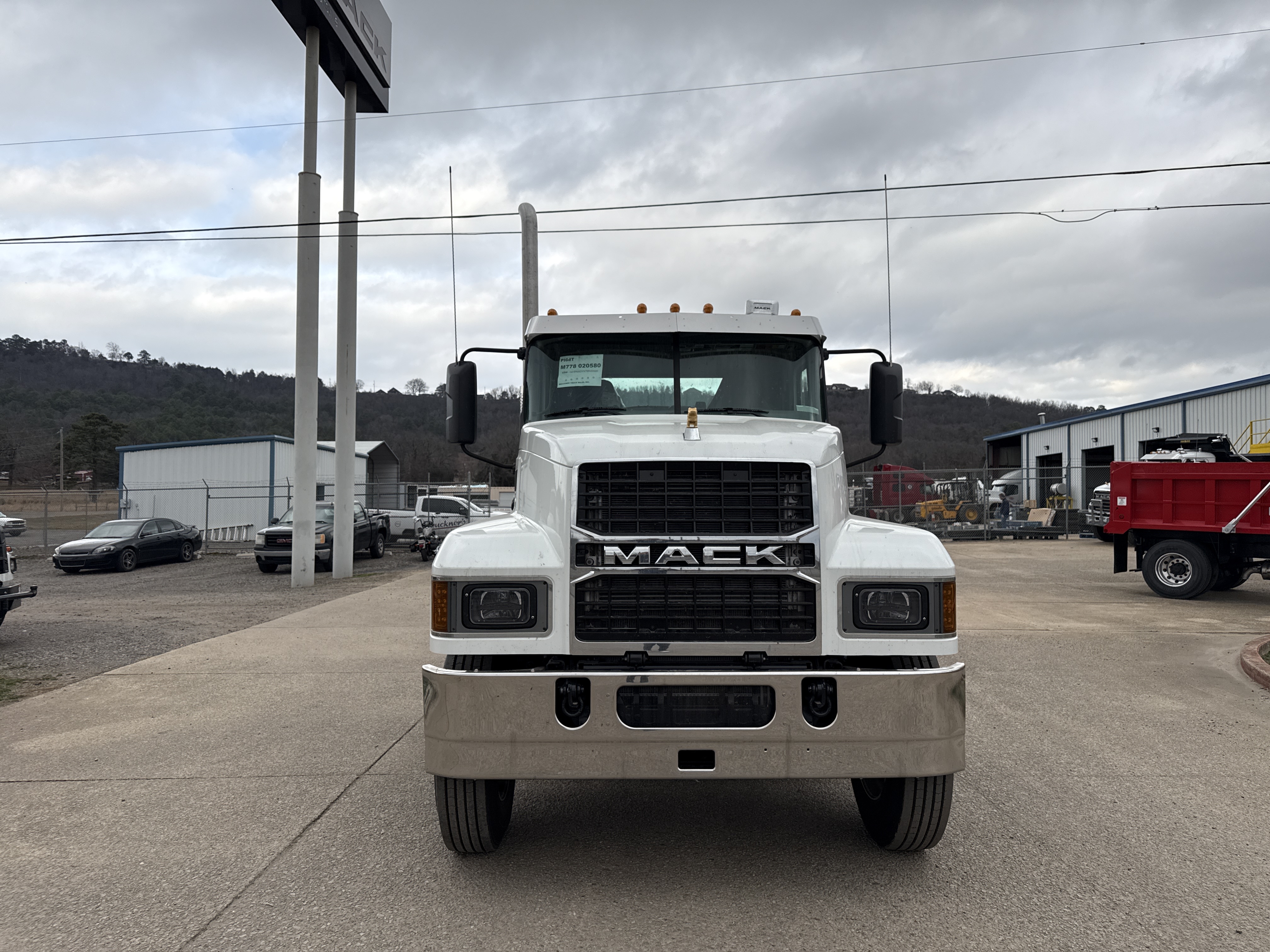 2026 Mack Pinnacle in Pottsville, PA — photo 4