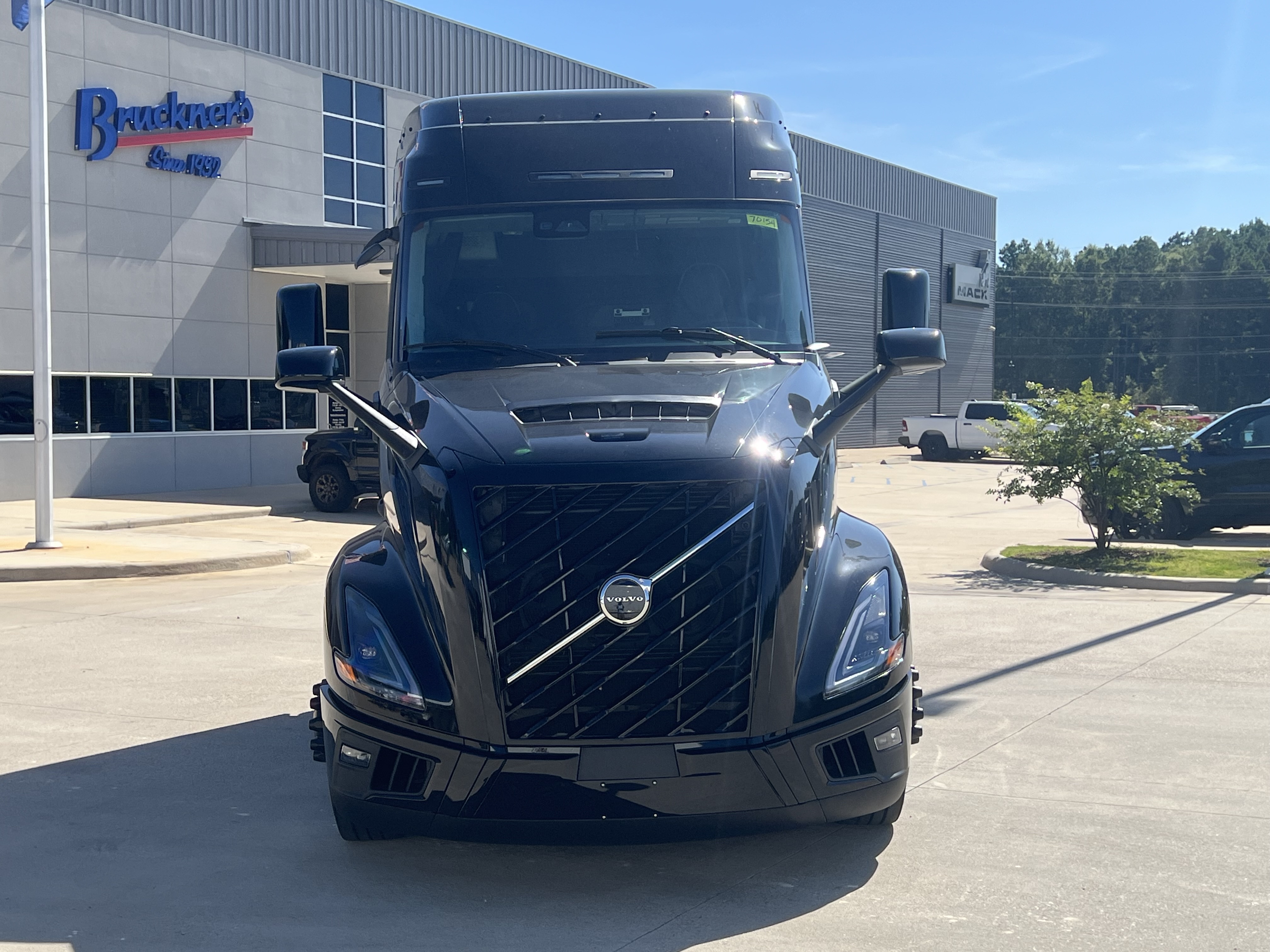 2026 Volvo in Shreveport, LA — photo 2