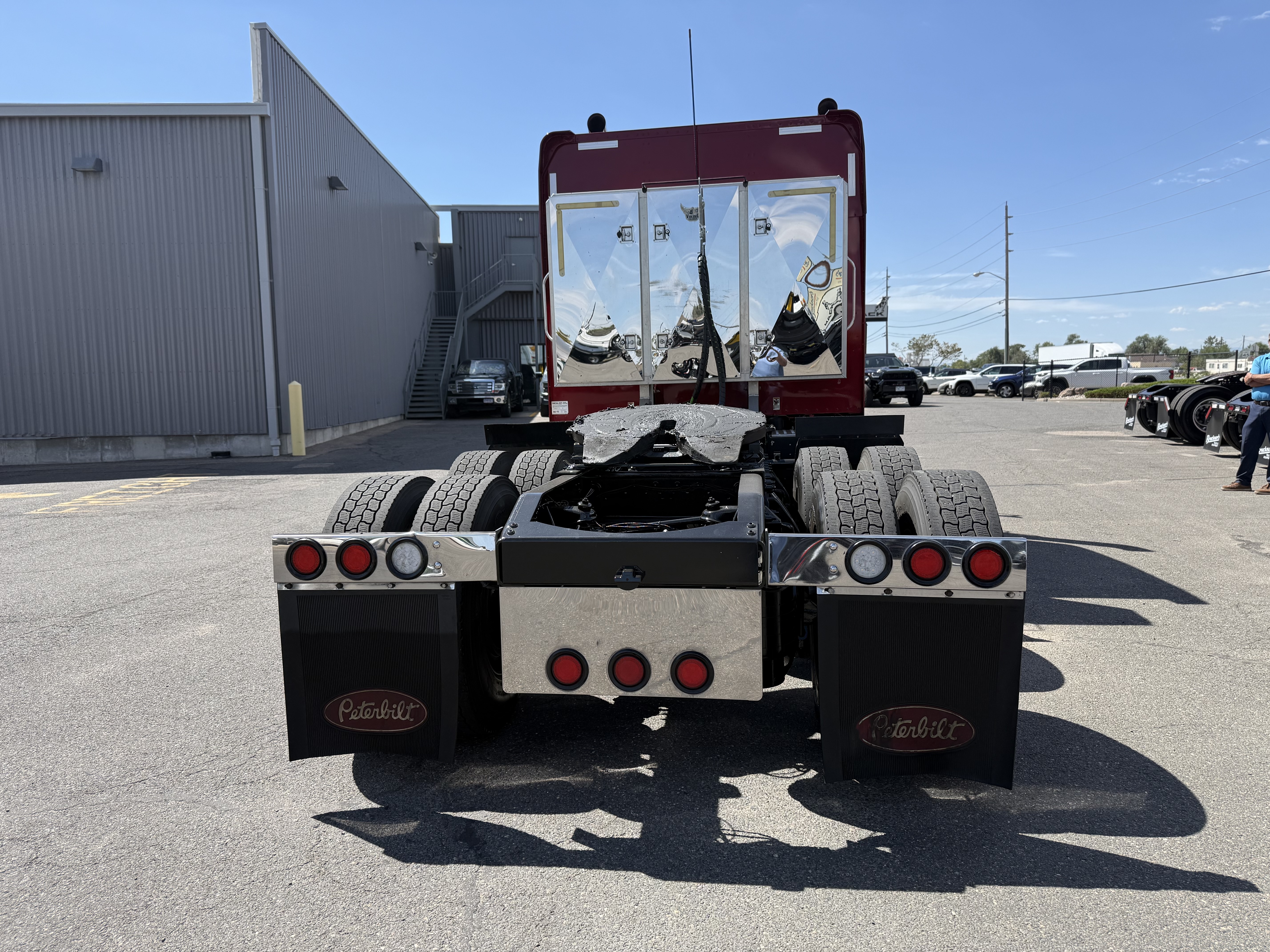 2022 Peterbilt 389 in Denver, CO — photo 8