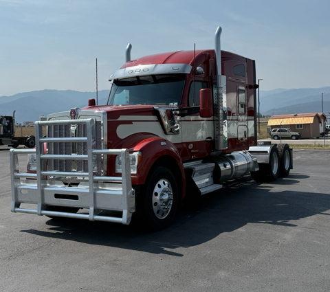 2021 Kenworth W990